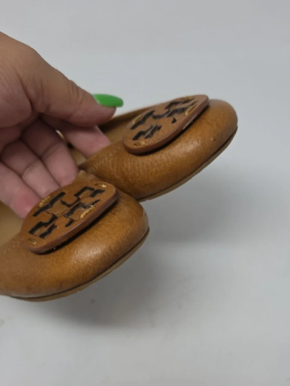 Tory Burch Reva Tan Leather Logo Ballet Flats Size 6